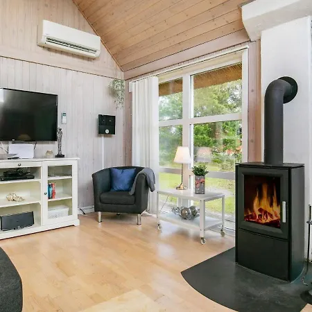 Classy Holiday Homein Bl Vand With A Sauna Semesterbostad Blåvand