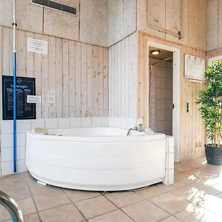 Classy Holiday Homein Bl Vand With A Sauna * Blåvand