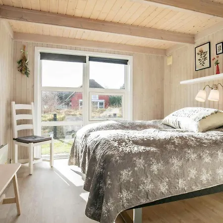 Semesterbostad Classy Holiday Homein Bl Vand With A Sauna Blåvand