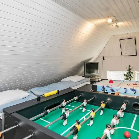 Semesterbostad Classy Holiday Homein Bl Vand With A Sauna Blåvand